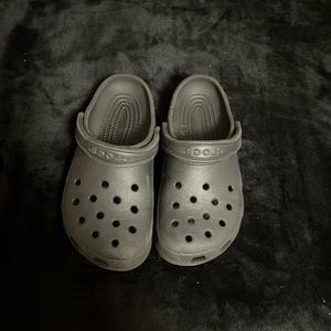 black crocs